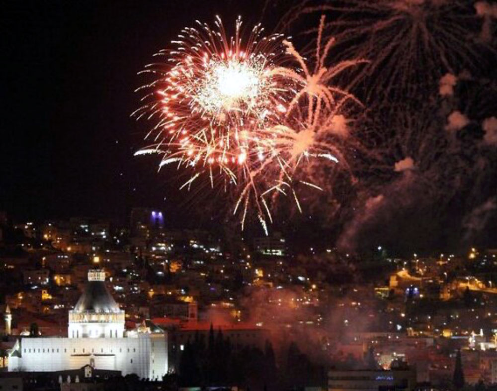 https://commons.wikimedia.org/wiki/File:Christmas_in_The_City_of_Nazareth.jpg